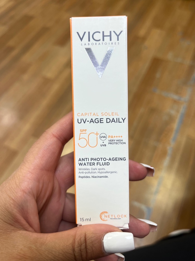 کرم ضد آفتاب جوانساز ویشی Vichy UV-AGE DAILY